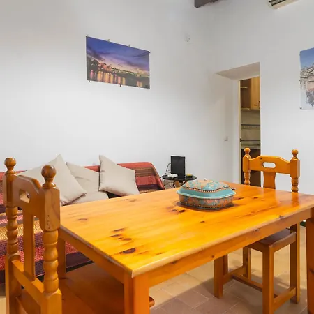 En Puente Triana Apartament Sewilla