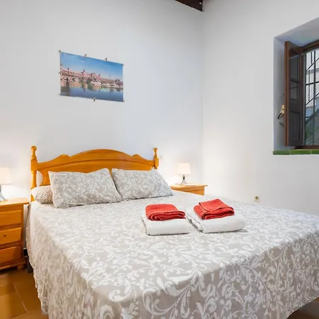 Apartament En Puente Triana *